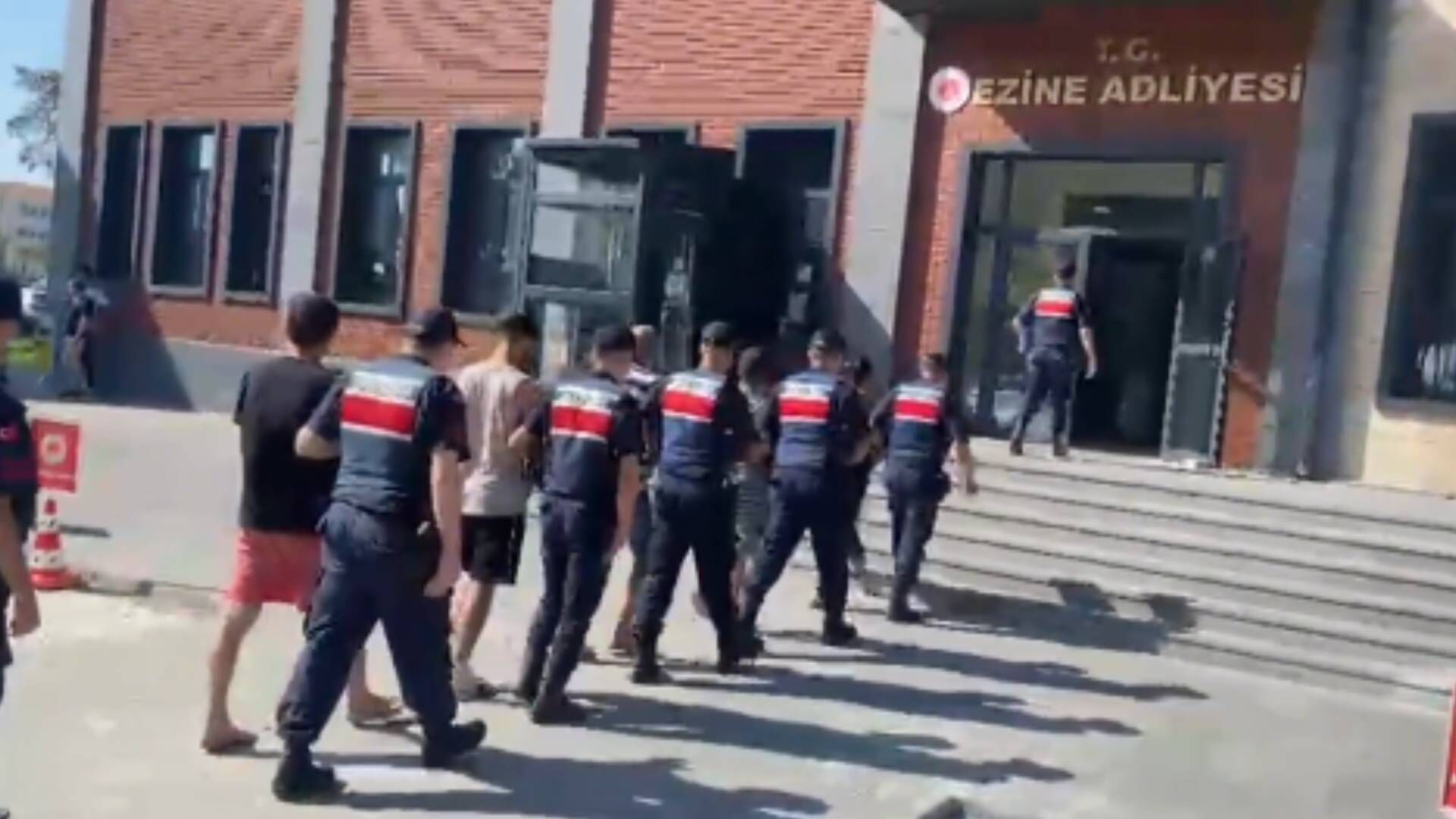 18 ilde göçmen kaçakçılığı operasyonu: 43 tutuklama