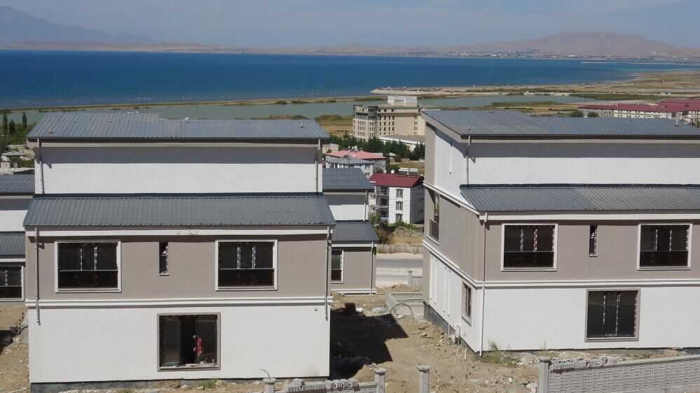 Van Gölü'nün Geleceği Için Yapılaşma Uyarısı En Fazla 2 3 Katlı Olmalı 3