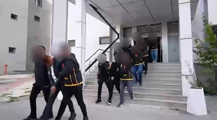 Van’da 2,3 Milyar TL’lik Şüpheli Para Hareketi: 11 Tutuklama