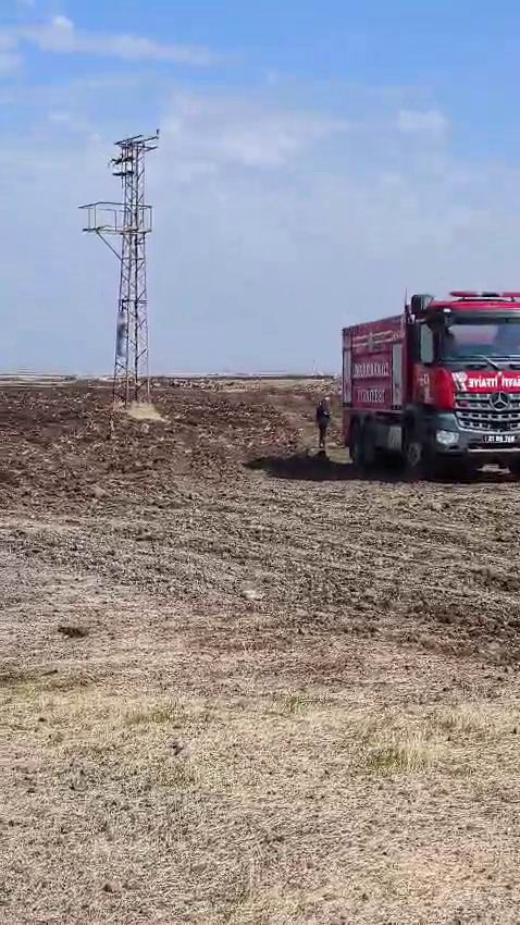 Acı Olay Yüksek Gerilim Direğinde Asılı Halde Bulundu 1