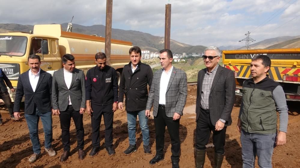Bitlis'te Çığ Tehlikesine Karşı Kar Köprüleri Inşa Edilecek 1