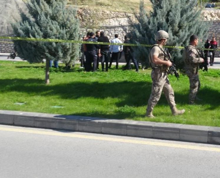 Eşini Öldüren Şahıs Intihar Etti Karı Kocanın Isimleri Belli Oldu 1