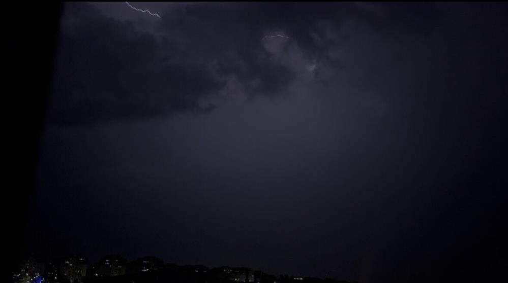 Meteoroloji Uyarmıştı Bingöl'de Dolu Ve Şimşekler Peş Peşe Geldi 1