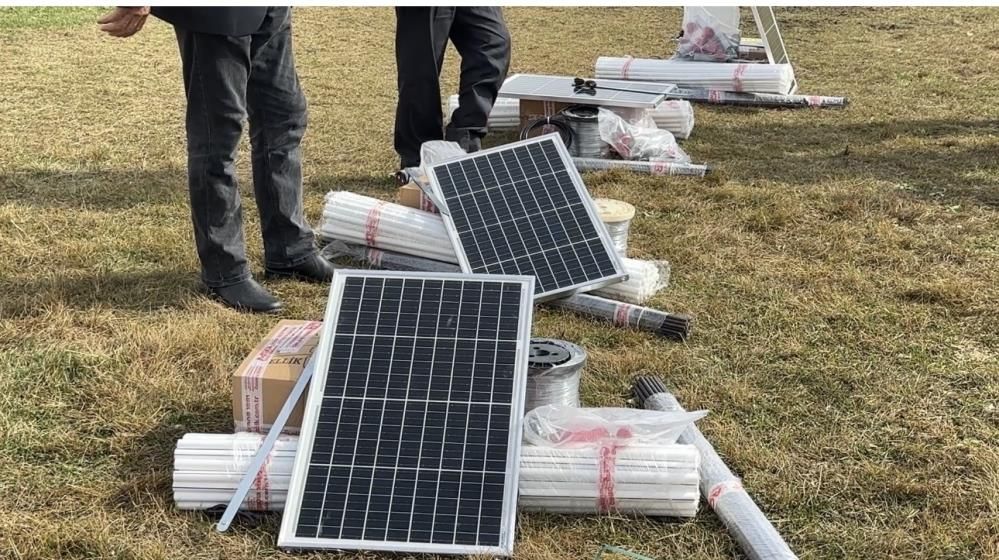Yüksekova'da 30 Arıcıya Elektrikli Tel Çit Sistemi Dağıtıldı 3