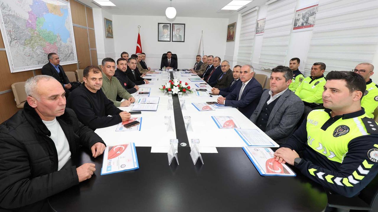Bitlis’te Karayolu Trafik Güvenliği Strateji İl Yürütme Kurulu Toplandı