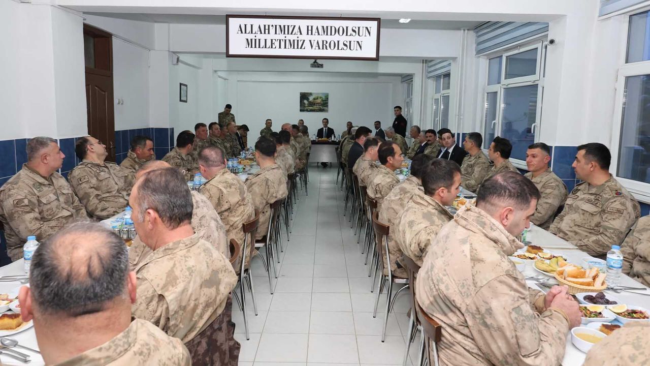 Bitlis’te Güvenlik Korucularıyla İftar Buluşması