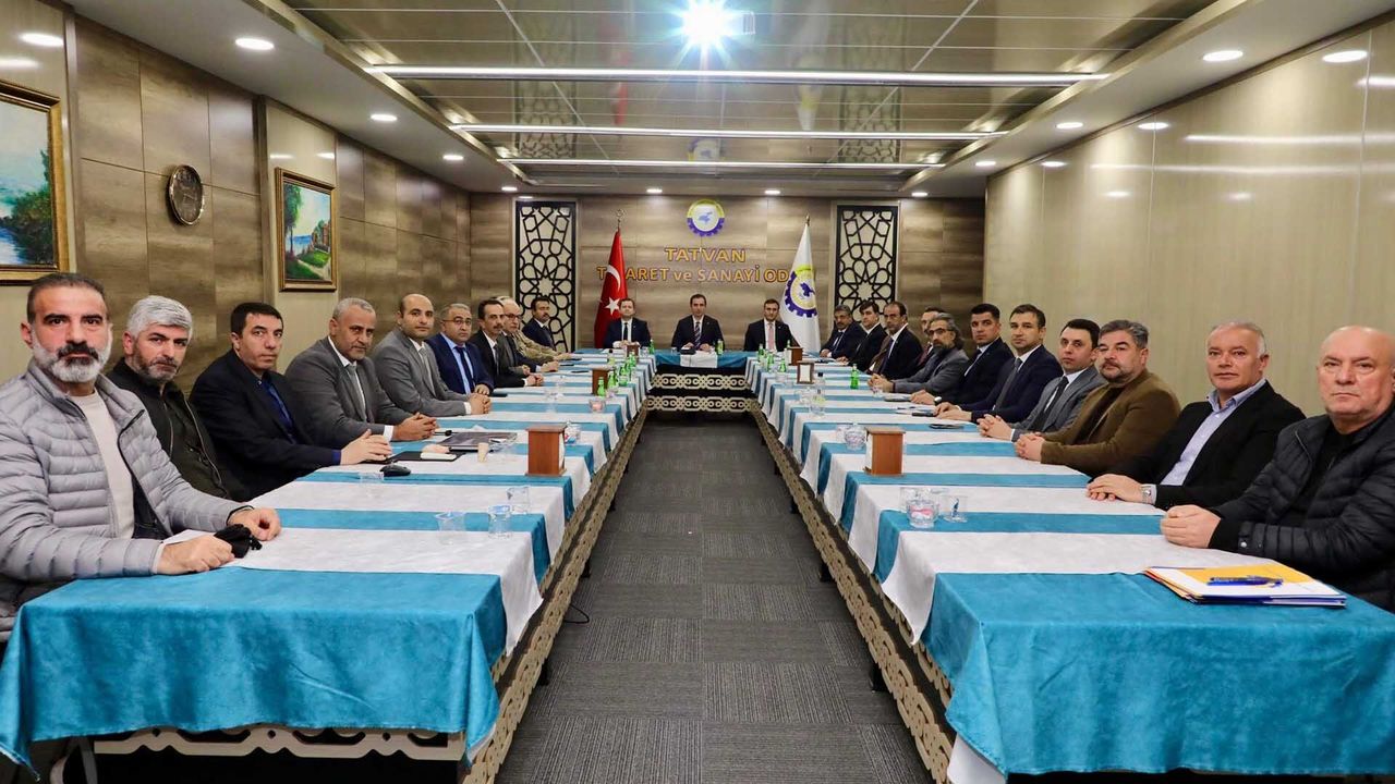 Bitlis’te sanayi ve ticaret toplantısı: Hedef güçlü yatırım ve üretim