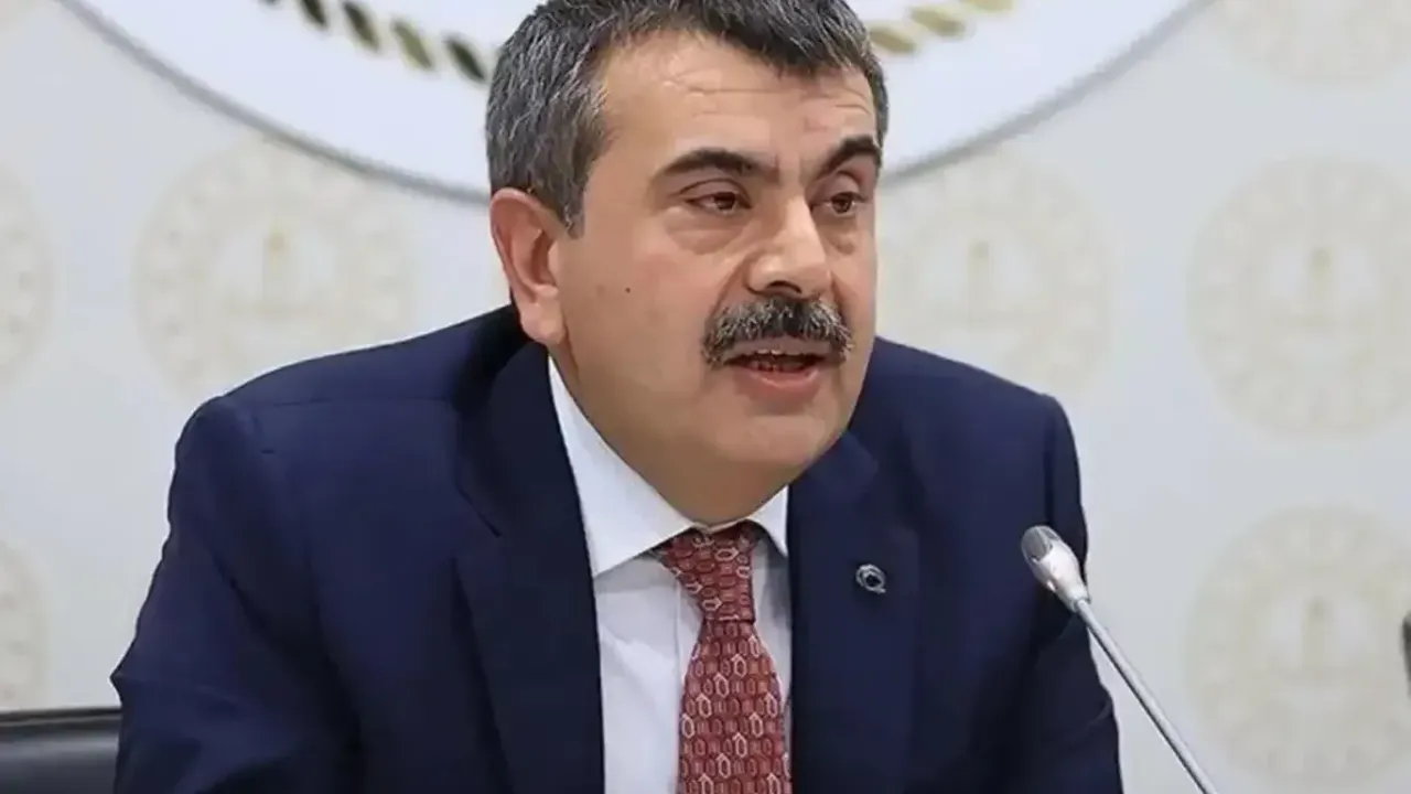 Bakan Tekin Açıkladı: LGS öncesi okullara bir gün tatil kara
