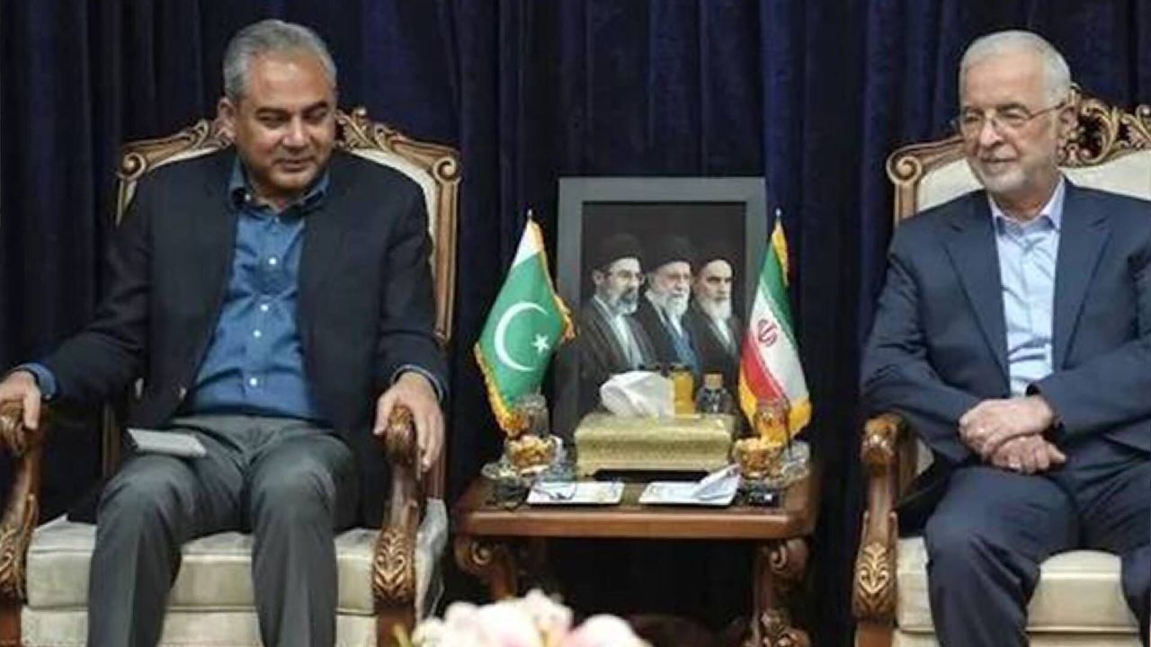 İran-Pakistan arasında kritik görüşme