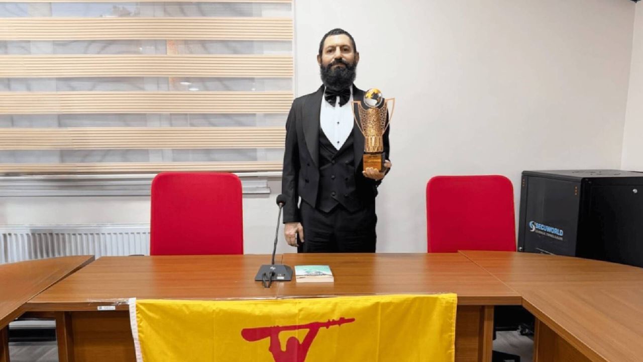Akif Manaf’a 'Eşitlik ve Barış Ödülü' Verildi