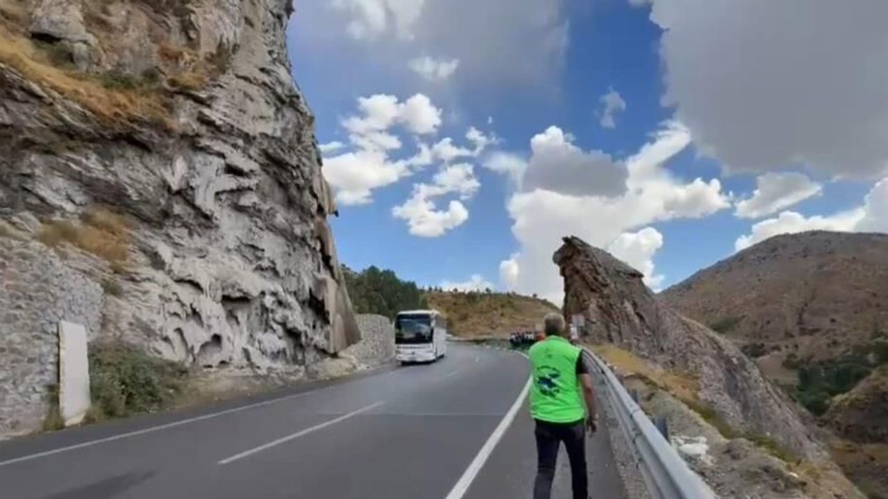 Bitlis'te eski görünümüne kavuşması isteniyor: Deliklitaş için pedal çevirdiler