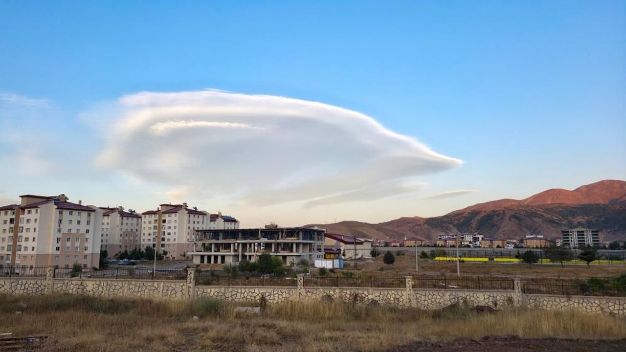 Bitlis'te UFO'yu andıran görüntü dikkat çekti