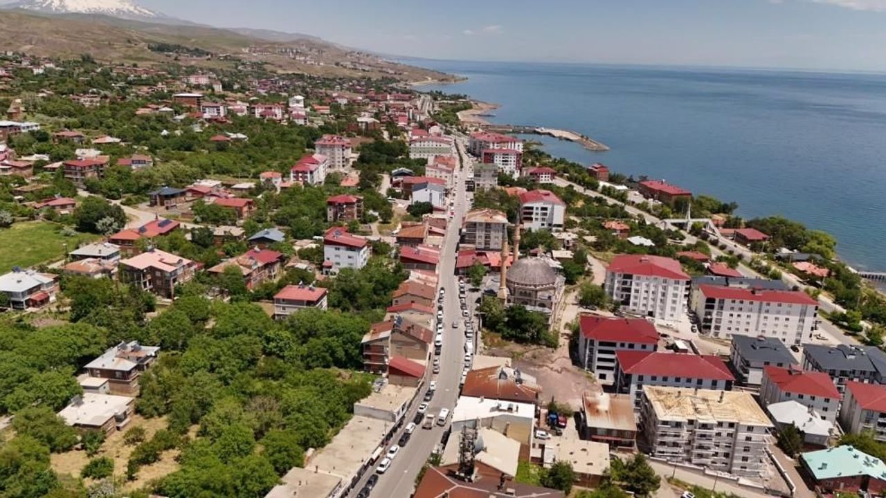 Bitlis'te 86 yıllık değişim: O caddenin adı artık farklı