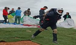 BEÜ Havacılık Kulübü Siirt'te Yamaç Paraşütü Etkinliği Düzenledi