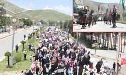 Bitlis'te Yüzlerce Kişi Atlı Süvariler Eşliğinde Filistin Direnişine Destek Verdi