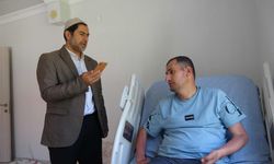 Bitlis'in O ilçesinde İmam Engelli Vatandaşların Evine Gidip Hutbe Okuyor