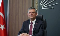 CHP Genel Başkanı Özgür Özel'in Ayağı Kırıldı