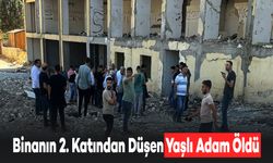 Ağır Hasarlı Binanın 2. Katından Düşen Yaşlı Adam Öldü