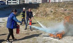 Bitlis İtfaiyesinden Kurumlara Uygulamalı Yangın Tatbikatı