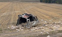 Bitlis'te Lastiği Patlayan Minibüs Şarampole Uçtu: 2 Yaralı