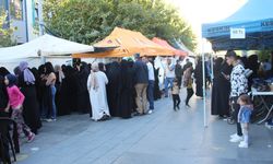 Umut Kervanı Cizre'de Yetim ve Muhtaç Aileler İçin Kermes Düzenledi