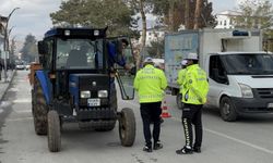 Tatvan’da Trafik Güvenliği İçin Kış Lastiği Denetimi Gerçekleştirildi