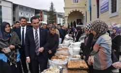 Bitlis Valisi Karakaya Filistin İçin Açılan Kermesi Ziyaret Ederek Katkıda Bulundu