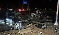 İki Otomobilin Çarpıştığı Kazada 1 Kişi Öldü, 6 Kişi Yaralandı