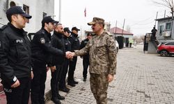 Bitlis İl Emniyet Müdürü Şekeroğlu, Güroymak İlçe Emniyet Müdürlüğü'nü Ziyaret Etti