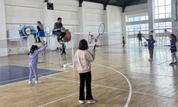 Bitlis'te 11-13-15 Yaş Altı Badminton İl Birinciliği Tamamlandı