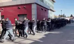 Hırsızlık Şüphelisi 20 Şahıs Yakalandı