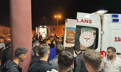 İki Araç Feci Şekilde Kafa Kafaya Çarpıştı: 8 Yaralı