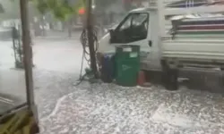 Dolu Yağışı Hayatı Felç Etti