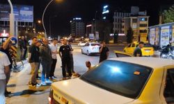 İki Araç Kafa Kafaya Çarpıştı: 2 Kişi Yaralandı