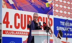 Bakan Bak: “Çatışmaların Olduğu Dağlarda Artık Raket Sesleri Yankılanıyor”