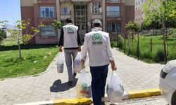 Bitlis’te Umut Kervanı’ndan Bayram Öncesi Onlarca Aileye Gıda Yardımı