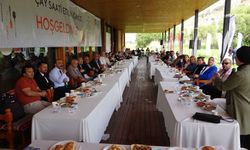 Van Kalesi Eteklerinde Geleneksel Lezzetlerle ‘Çay Saati’