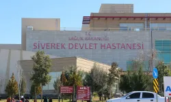 İki Otomobil Kafa Kafaya Çarpıştı: 7 Kişi Yaralandı