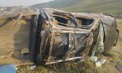 Van'da Kamyonet Takla Attı: 4 MEB Personeli Yaralandı