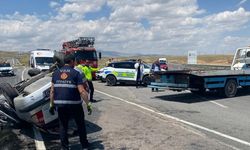 Van’da Kontrolden Çıkan Otomobil Takla Attı: 1 Ölü, 3 Yaralı