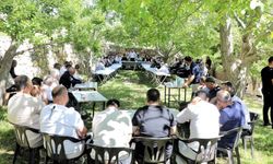 Bitlis Belediye Başkanı ve Ak Parti Teşkilatı, Merkez Köy Muhtarlarıyla Buluştu