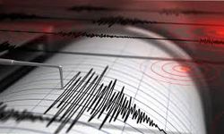 Hakkari'de 4.4 Büyüklüğünde Deprem Korkuttu