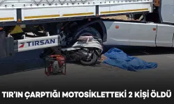TIR'ın Çarptığı Motosikletli 2 Kişi Hayatını Kaybetti