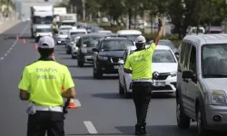 Bakan Yerlikaya Duyurdu: Bayram Trafiğinde Ağır Taşıtlara Geçici Kısıtlama