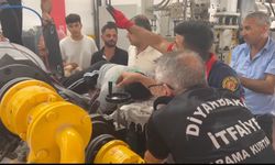 Fabrika İşçisi Elini Levha Kesme Makinesine Kaptırdı