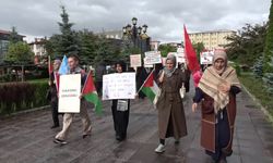 Sağlık Çalışanlarından Gazze İçin Sessiz Yürüyüş