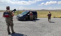 Van’da Jandarmadan Huzur Operasyonu: 11 Kişi Tutuklandı
