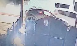 Pikap ile Otomobil Çarpıştı, 3 Kişi Yaralandı: O Anlar Kamerada