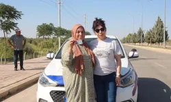 65 Yaşında Azmiyle Ehliyet Aldı, Torunundan Önce Direksiyona Geçti