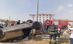 Otomobil ile Pikap Çarpıştı: 3 Kişi Yaralandı